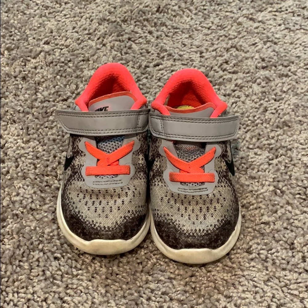 Nike free sneakers